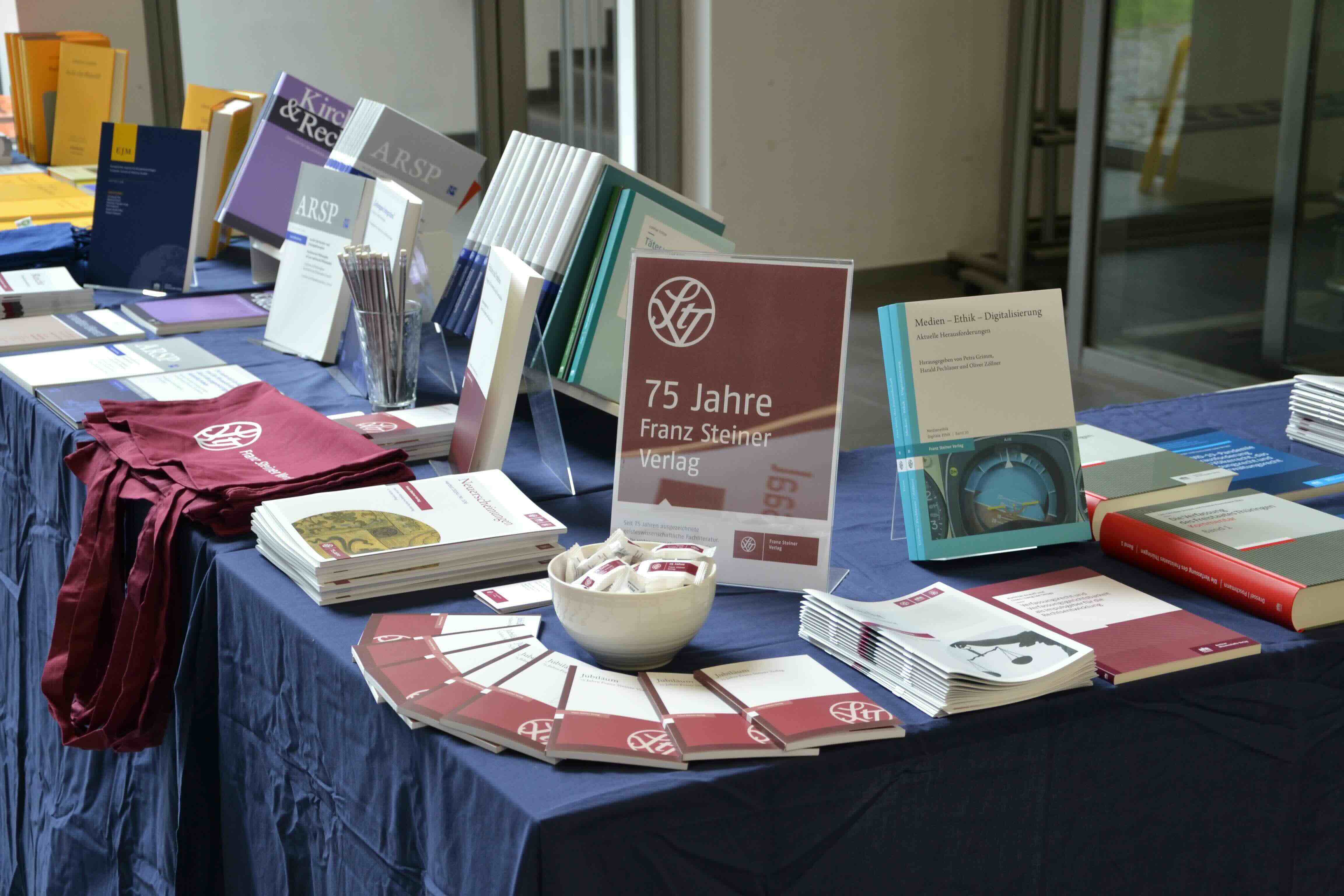 Foto von der Tagung Wie wissenschaftlich ist die Rechtswissenschaft?